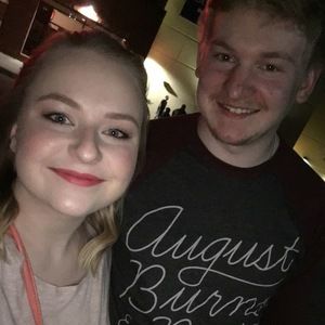 Meet your Posher, Caitlin